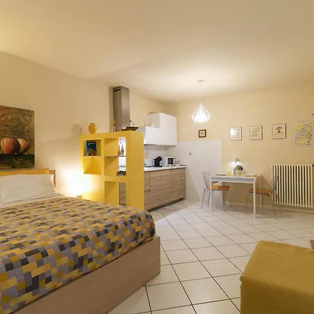 Welcomely - Casa Lisander Apartment